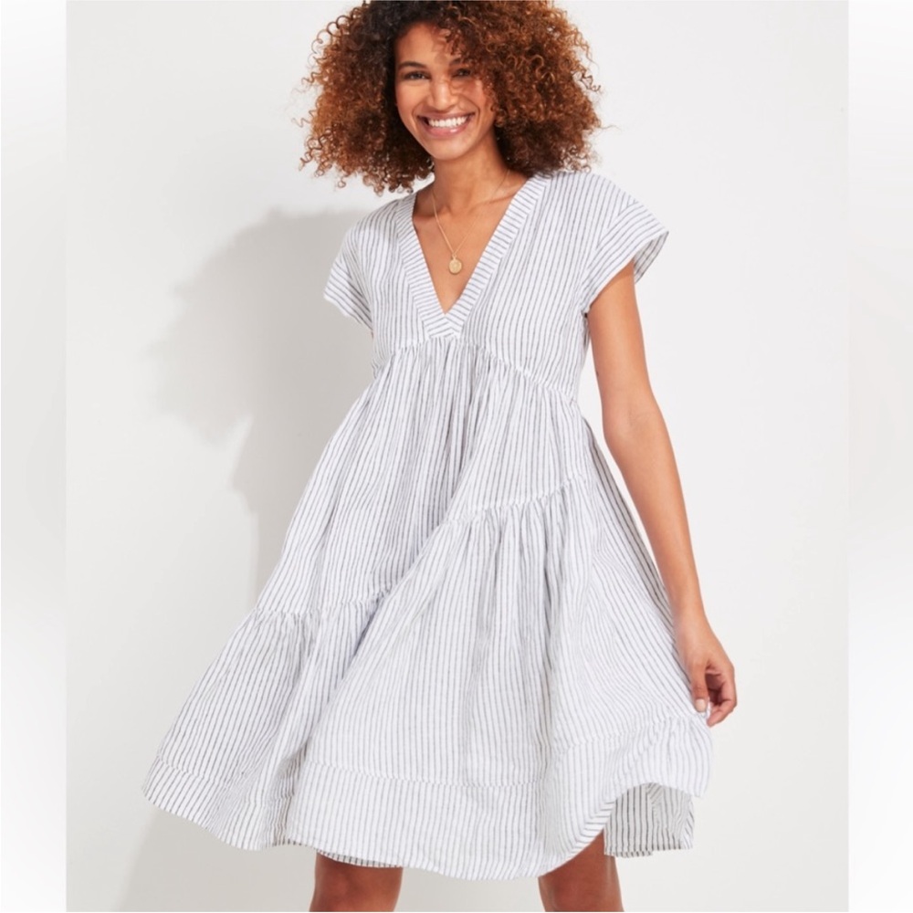 VINEYARD VINES JET STRIPE TIERED LINEN DRESS IN JET STRIPE WHITE